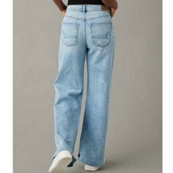 American Eagle Dreamy Drape Super High Waisted Baggy Wide Leg Jeans Size 12 - Picture 2 of 9